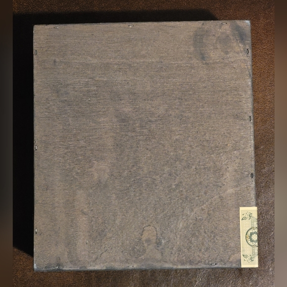 Empty Cigar Box - Picture 8 of 8